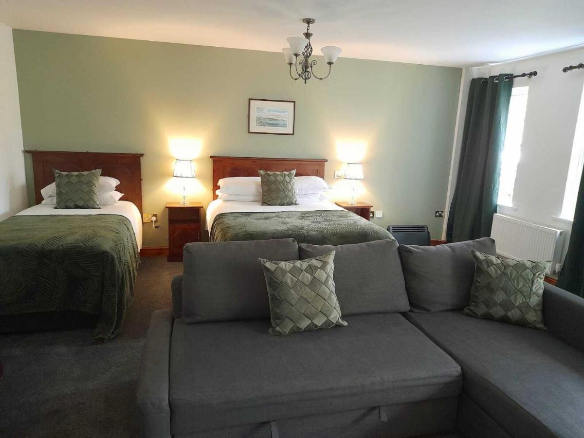 The Bull Hotel Llangefni Buitenkant foto