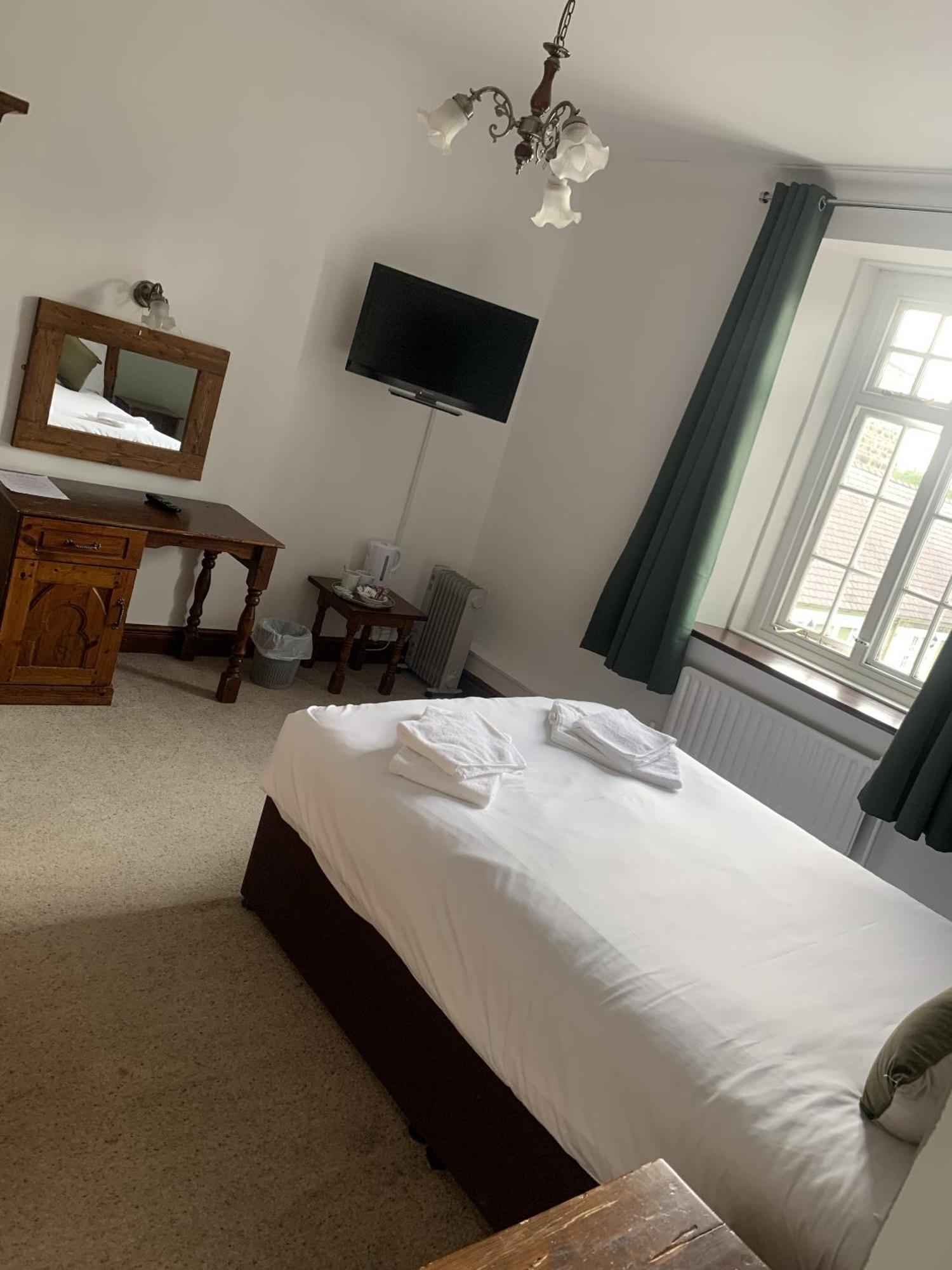 The Bull Hotel Llangefni Buitenkant foto