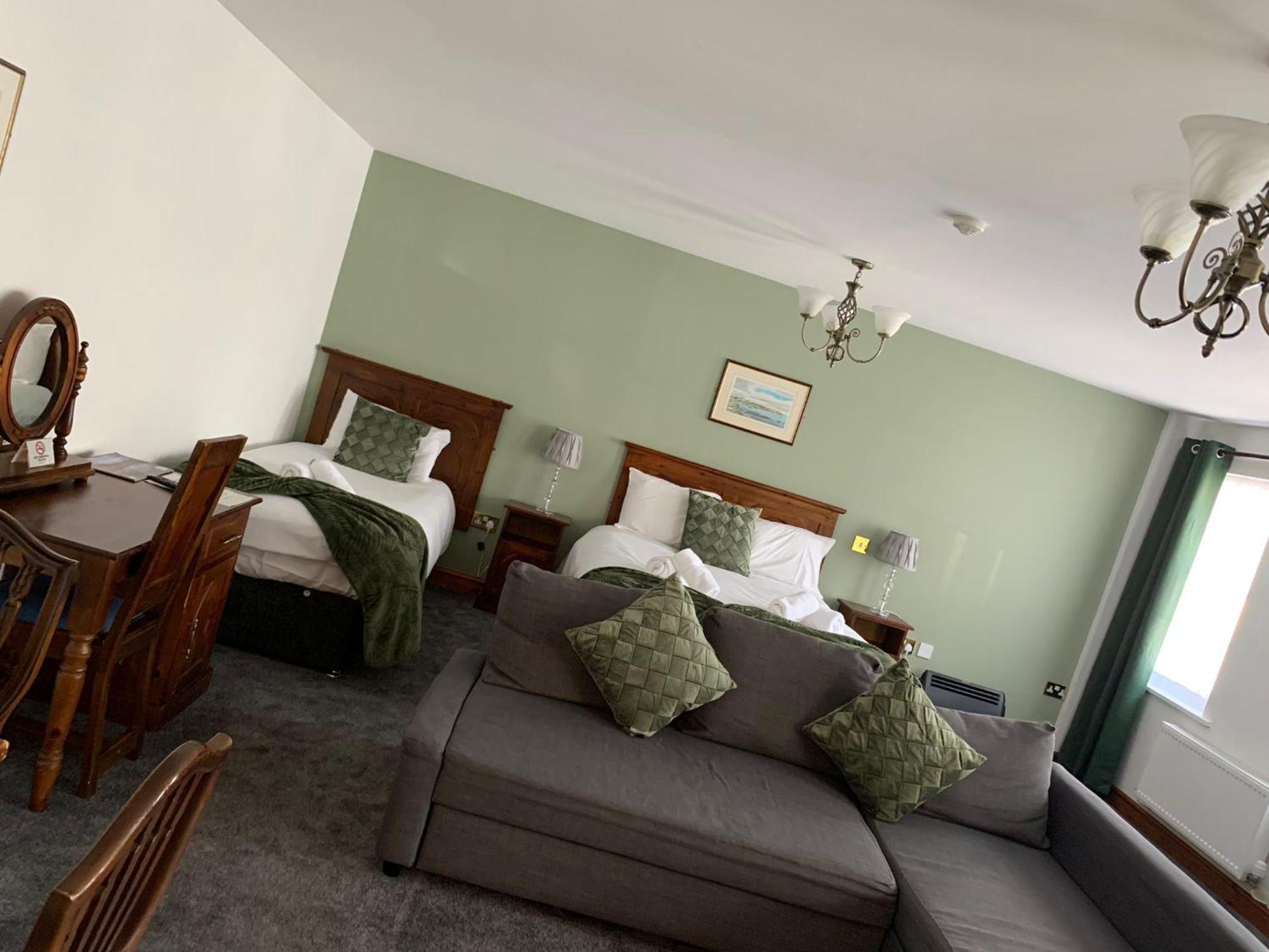 The Bull Hotel Llangefni Kamer foto